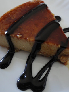 Una foto de Flan de turrón Julius
