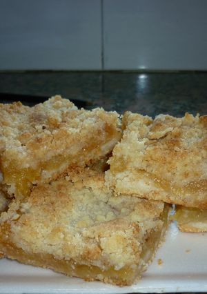 Una foto de Cuadrados crocantes de manzanas