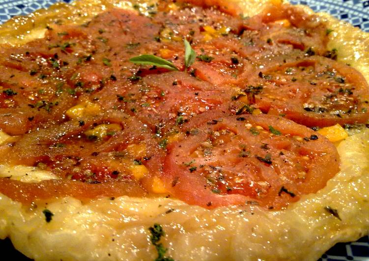 Tatin de tomate y roquefort