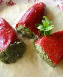 Pimientos del piquillo rellenos con crema de queso, espinacas y salmón