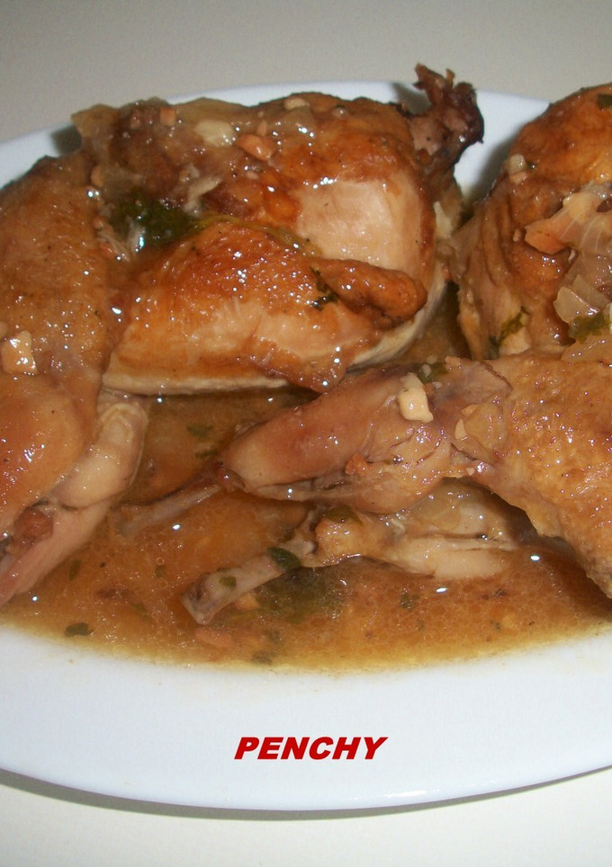 Una foto de Codornices en salsa de almendras