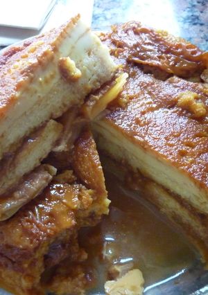 Una foto de Zingarella con manzana