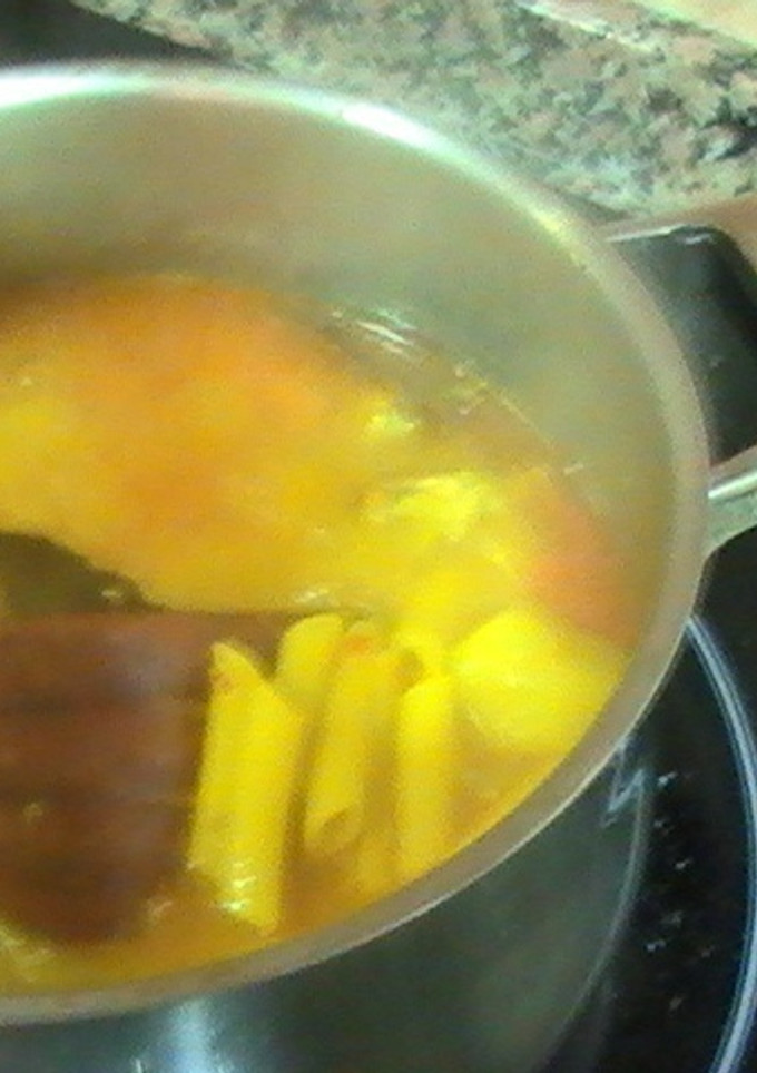 Una foto de Guisado con la olla