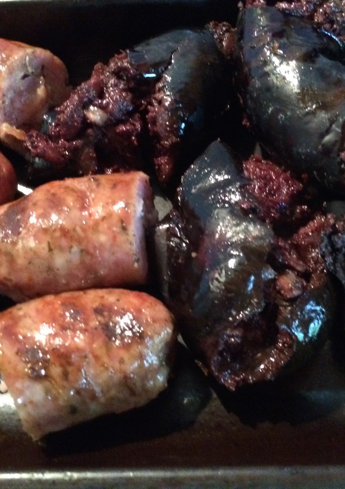 Una foto de Chorizo, morcilla, salchicha parrillera y queso a la parrilla