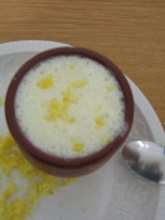Una foto de Mousse de limón fácil