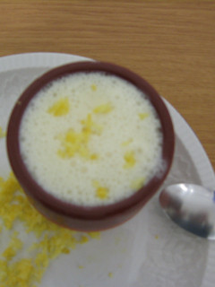 Una foto de Mousse de limón fácil