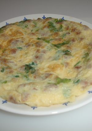 Una foto de Tortilla de longaniza blanca