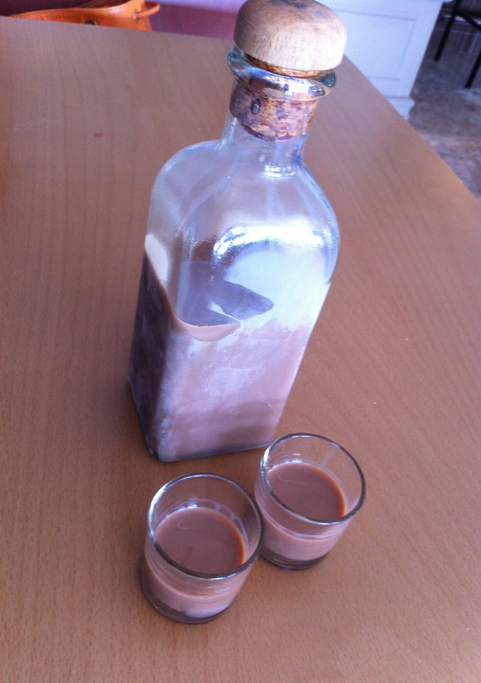 Una foto de Ponche crema de chocolate