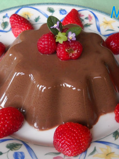 Una foto de Flan de chocolate con vainilla y jengibre