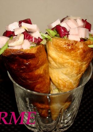 Una foto de Caracolas de hojaldre rellenas