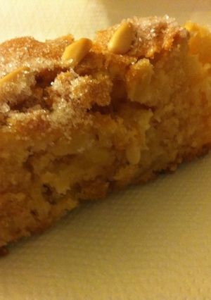 Una foto de Bizcocho con manzana