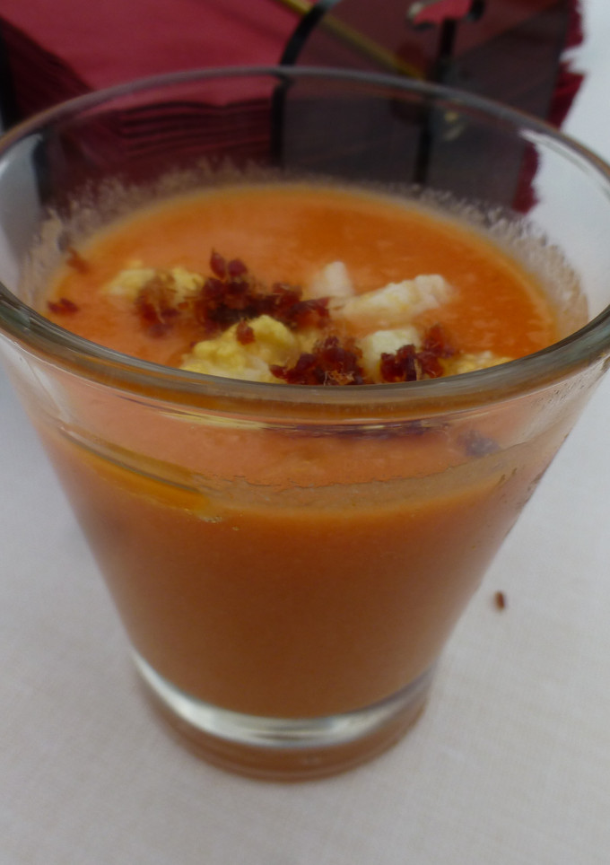 Una foto de Gazpacho tradicional