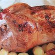 Pularda asada con nueces