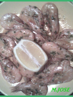 Una foto de Langostinos a la plancha