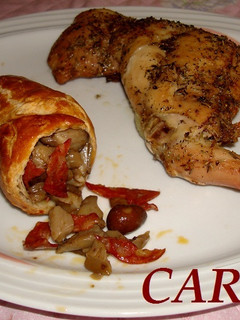 Una foto de Caracolas de hojaldre rellenas de setas y chorizo