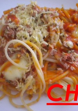 Una foto de Espaguetis con salchichas