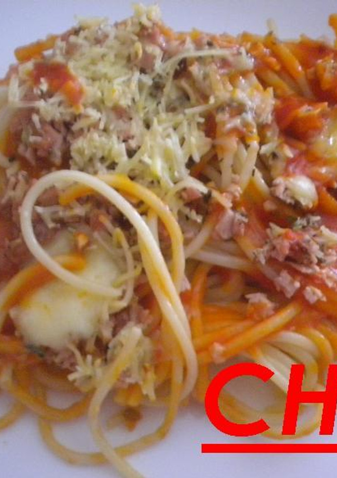 Una foto de Espaguetis con salchichas