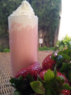 Una foto de Batido de fresas con nata