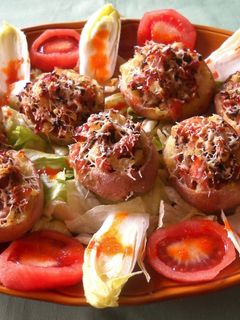 Una foto de Patatas rellenas con jamón y champiñones