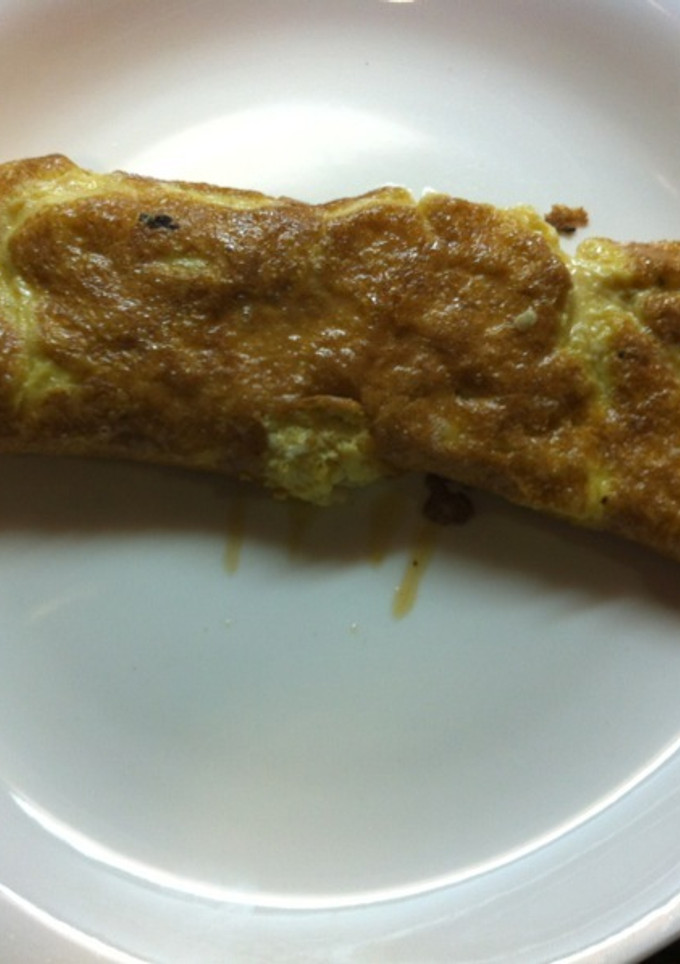 Una foto de Tortilla francesa con queso y pavo