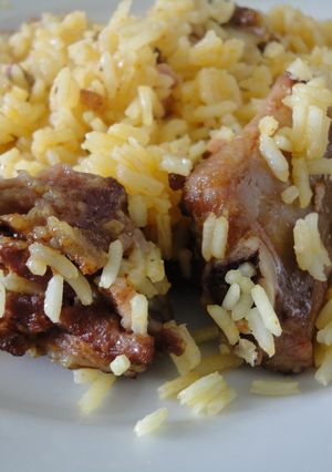 Una foto de Arroz al horno con costilla ibérica adobada