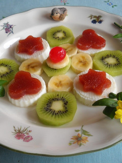 Una foto de Bocaditos de membrillo y queso con fruta