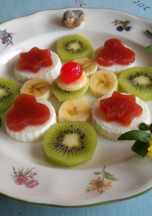 Una foto de Bocaditos de membrillo y queso con fruta