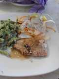 Coditos con salsa de espinacas y nuez