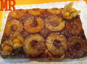 Una foto de Tarta de piña con sobaos pasiegos