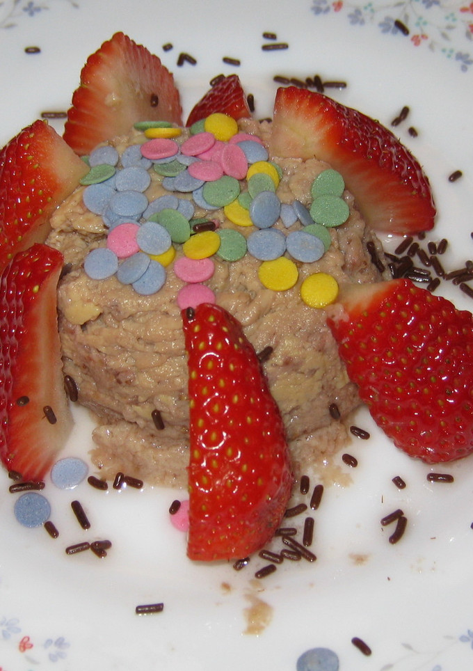 Una foto de Flan de fresa en microondas