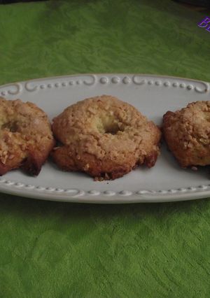 Una foto de Rollos de pascua con almendritas