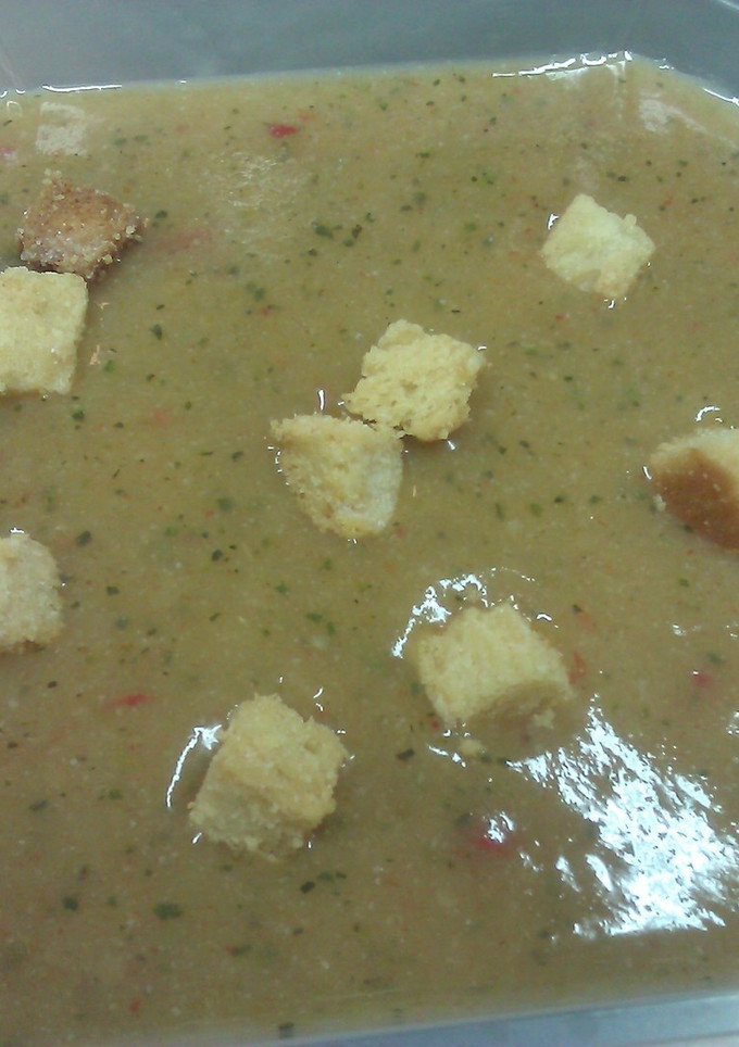 Una foto de Crema de verduras dietética