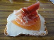 Una foto de crema de queso roquefort