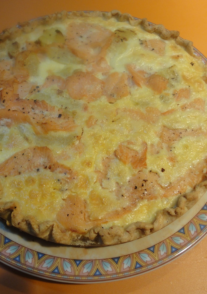 Una foto de Quiche de salmón y patata