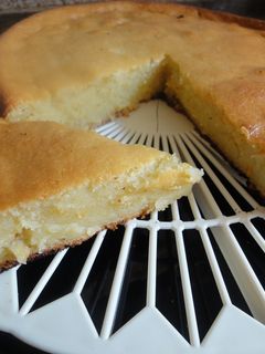 Una foto de Tarta de manzana con natillas