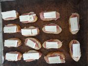 Una foto de jamon queso brie