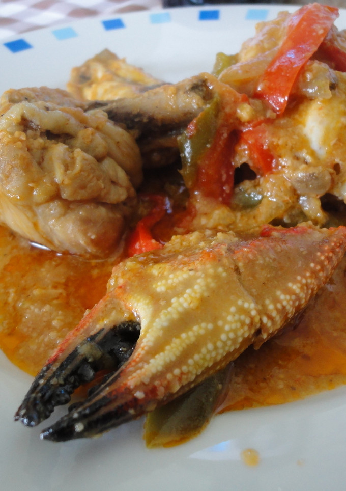 Una foto de Pollo con nécoras