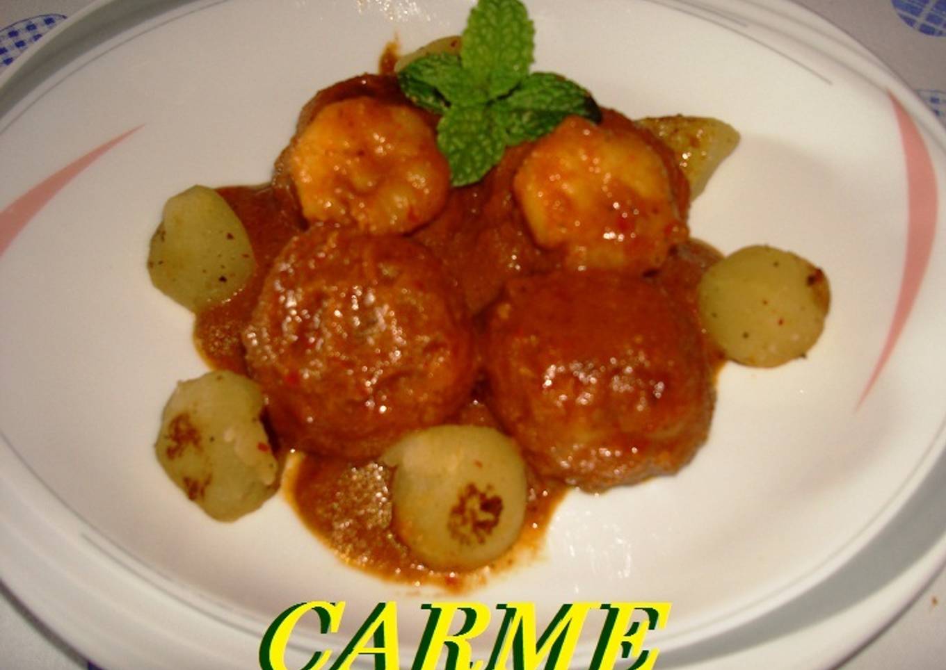 Albóndigas de merluza y langostinos<br />