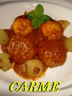 Una foto de Albóndigas de merluza y langostinos