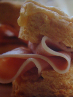 Una foto de Scons de queso