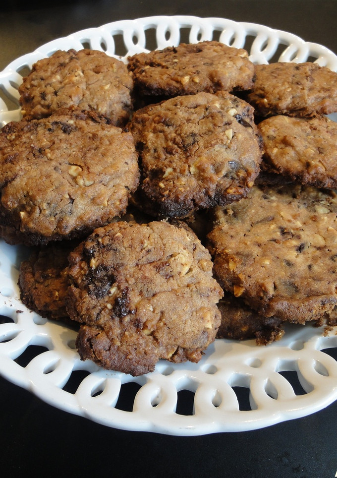 Una foto de Galletas de avellana y chocolate