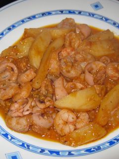 Una foto de Calamares guisados con gambas