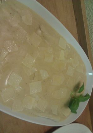 Una foto de Canelones de rape con setas y tófona