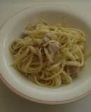 Tallarines con magro, queso y salsa agridulce