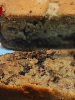 Una foto de Cake de plátano y chocolate con nueces