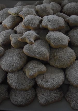 Una foto de Polvorones de naranja y canela