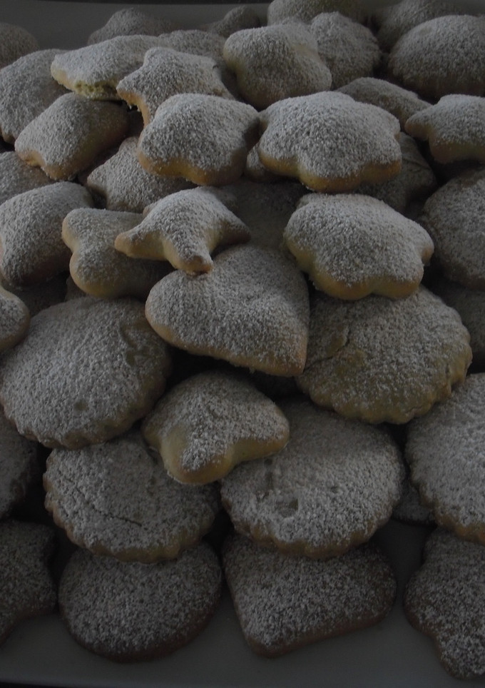 Una foto de Polvorones de naranja y canela