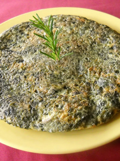 Una foto de Tortilla de espinacas frescas con setas shiitake