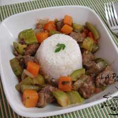 Una foto de Fricasse de carne e legumes ao mel
