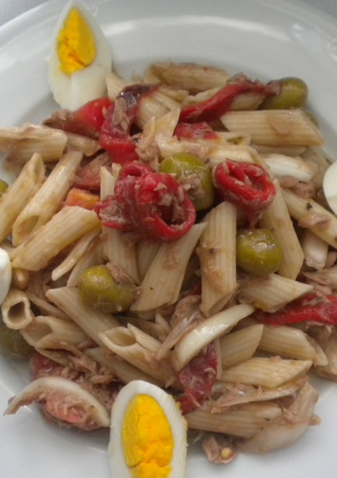 Una foto de Ensalada de macarrones fría